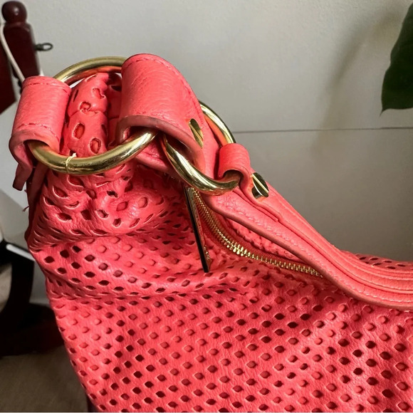 🌼OLIVIA + JOY TOTE - Picture 5 of 7